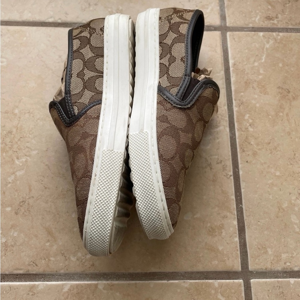 Shoes - Picture 6 of 6